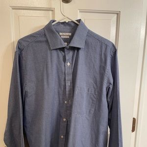 Men’s long sleeved Van Huesen shirt.